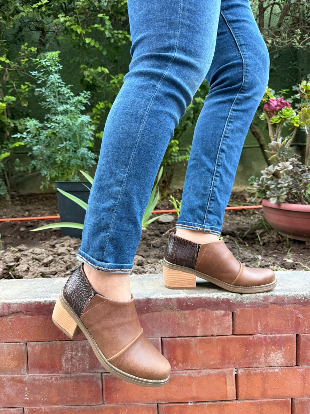 CAMPER ブーツ　サイドジップ　サイズ40 ネイビー Zapato Mujer Cuero / Campero Alto – Amatista Shoes